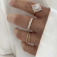 Geometric Asymmetrical Zinc Alloy Ring For Women With KC Golden Plated Finish And Rhinestone Inlay