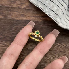 Geometric Copper Ring For Women With Electroplated Gold Plating And Zircon Inlay, Elegant Gold Tone Jewelry 2