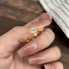 Geometric Copper Ring For Women With Electroplated Gold Plating And Zircon Inlay, Elegant Gold Tone Jewelry 4