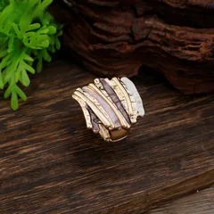 Novelty Geometric Gold Ring For Women In Zinc Alloy With Enamel Craftsmanship 3
