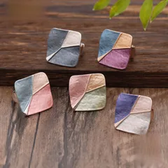 Geometric Grey Zinc Alloy Rings For Women With Silver Plated Finish Featuring Enamel Craftsmanship