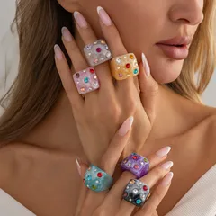 Sweet Geometric Resin Ring For Women With Colour Rhinestones Inlay 2