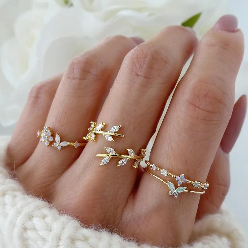 Geometric Ring For Women In Alloy With KC Golden Plated Finish 0.01µm Featuring Zircon Inlay 2