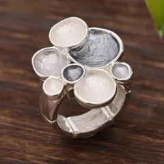 Gold Flowers Ring For Women In Zinc Alloy Featuring Enamel Craftsmanship 4