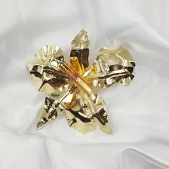 Golden Plated Iron Open Ring For Women Featuring Three-Dimensional Flowers With 0.01µm Plating Thickness 4
