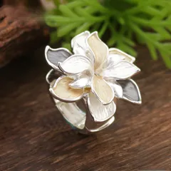 Handmade Flowers Ring For Women In Colour Zinc Alloy 4