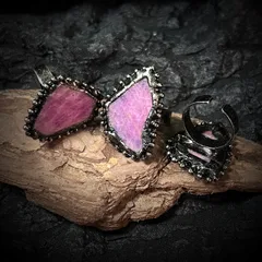 Handmade Women’s Ring Featuring Irregular Natural Stone With Antique Silver Plated Water Plating 4