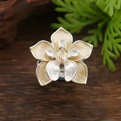 Handmade Yellow Flowers Ring For Women In Zinc Alloy With Zircon Inlay 2