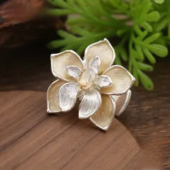 Handmade Yellow Flowers Ring For Women In Zinc Alloy With Zircon Inlay 3