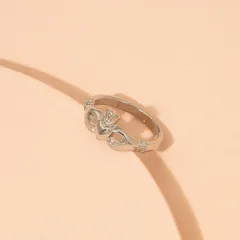 Heart Shape Ring For Women In Zinc Alloy With Golden Plated Electroplated Finish Featuring Carving Craftsmanship 3