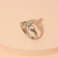 Heart Shape Ring For Women In Zinc Alloy With Golden Plated Electroplated Finish Featuring Carving Craftsmanship 4