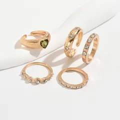 Heart Shape Ring For Women Made Of Zinc Alloy With KC Golden Plated Finish Featuring Asymmetrical Design And Rhinestones Inlay 2