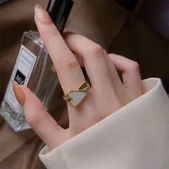 Heart Shape Ring For Women In Titanium Steel With 18K Real Gold Electroplated And Shell Inlay 2