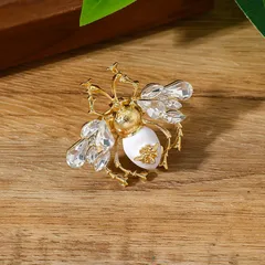 High-end Retro Metal Bee Hong Kong Style Niche Personality Exaggerated Pearl Design Open Ring Alloy Water Plating Imitation Gold 4