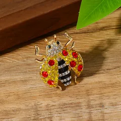 High-end Retro Metal Bee Hong Kong Style Niche Personality Exaggerated Pearl Design Open Ring Alloy Water Plating Imitation Gold 5