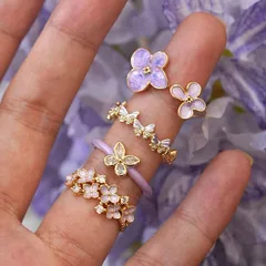 4 PCS/Package New Style Flowers Rings For Women In Alloy With Electroplated Finish
