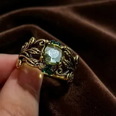 Leaves Pattern Unisex Alloy Ring For Everyday Wear, Golden Plated With 0.03µm-0.05µm Thickness And Zircon Inlay 2