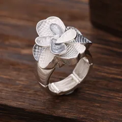 Lucky Heart Ring For Women In Silver Zinc Alloy Featuring Enamel Craftsmanship 4