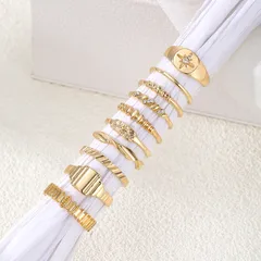 Luxurious Round Alloy Ring For Women With Electroplated Finish And Rhinestone Inlay 4