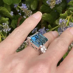 Luxurious Geometric Ring For Women, 1 Piece Alloy Ring With Artificial Gemstones, Electroplated Finish 4