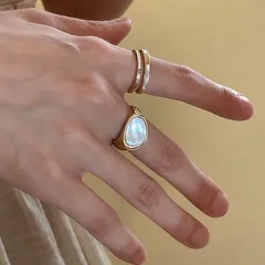 Geometric Metal Ring For Women Featuring Splicing Design With May Birthstone Emerald Accent 2