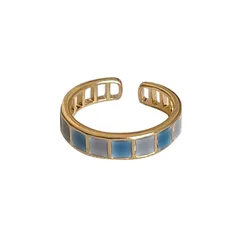 Geometric Metal Ring For Women Featuring Splicing Design With May Birthstone Emerald Accent 3