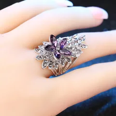 Fashion Bright Color Women's Ring Elegant Design High-end Store Source Handmade Alloy Crown Pattern Jewelry Accessory Rhinestone Glass 2