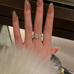 Luxurious Oval Adjustable Ring For Women In Copper With Zircon Inlay, Featuring Electroplated Finish 2