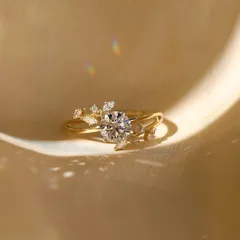 Oval Copper Ring For Women With Electroplated Gold Plating Process 3
