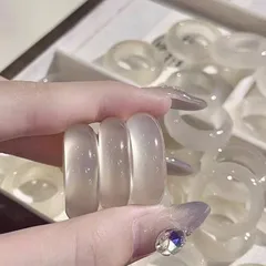 Pastoral Solid Color White Agate Band Ring For Unisex Featuring Agate Inlay