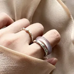 Pastoral Solid Color White Agate Band Ring For Unisex Featuring Agate Inlay 2
