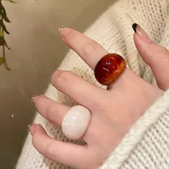 Polished Resin Ring Geometric Pattern Women's Index Finger Ring Color Gradient Acrylic Vintage Amber Personalized Design 5