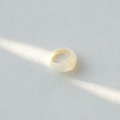 Resin Ring Half-Moon Shape Retro Court Style Exaggerated  INS New Geometric Pattern Festive Women's Ring 4