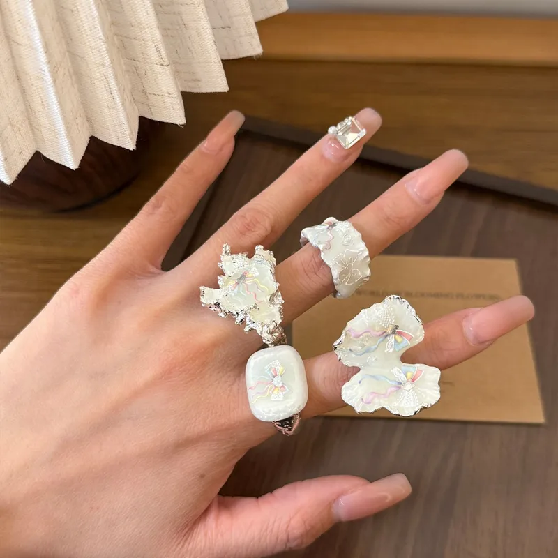 Retro Alloy Butterfly Ring For Women Featuring Enamel Craftsmanship 5