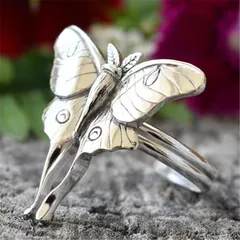 Retro Butterfly Ring For Women In Silver Alloy Featuring Antique Silver Plated Electroplated Finish