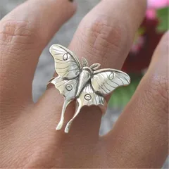 Retro Butterfly Ring For Women In Silver Alloy Featuring Antique Silver Plated Electroplated Finish 2