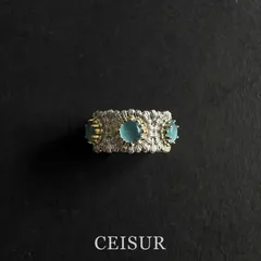 Retro Daisy Ring For Women In Natural Pink Alloy With Brushed Finish 4