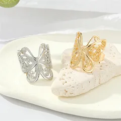 Fashion Gold Alloy Animal Ring For Women Featuring Electroplated Design