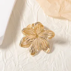 Retro Flowers Open Ring For Women In Gold Featuring Electroplated Zinc Alloy Material 2