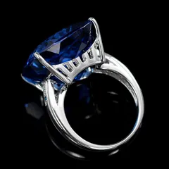 Retro Geometric Silver Alloy Ring For Women Featuring Zircon Inlay 3