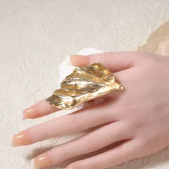 Retro Gold Leaves Open Ring For Women In Zinc Alloy With Electroplated Finish