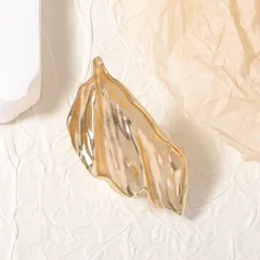 Retro Gold Leaves Open Ring For Women In Zinc Alloy With Electroplated Finish 3