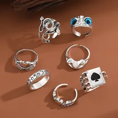 7 Pieces Retro Heart Shape Rings For Women, Metal Material With Electroplated Finish