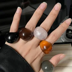 Retro Resin Ring For Women Transparent Minimalist Stylish Fashionable Index Finger Ring High-End Simple Band Ring Trendy