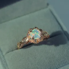 Retro Round Alloy Ring For Women Featuring Electroplated Design And Artificial Gemstones, 1 Piece