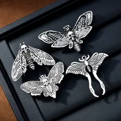 Roman Style Animal Ring For Women In Antique Silver Plated Alloy With 0.03µm-0.05µm Plating Thickness, 1 PCS Package