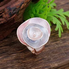 Rose Ring For Women In Rose Red Zinc Alloy Featuring Enamel Craftsmanship 3