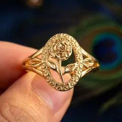 Rose For Women Copper Alloy Ring With White K Plated Finish 0.03µm-0.05µm Featuring Bezel Setting