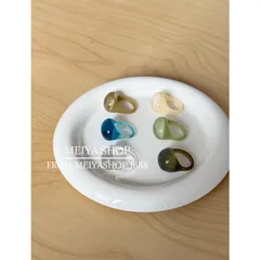 Round Transparent Resin Bangle Featuring Resin Inlay For A Stylish And Elegant Look 2