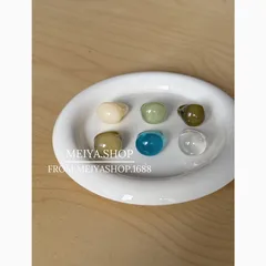 Round Transparent Resin Bangle Featuring Resin Inlay For A Stylish And Elegant Look 3